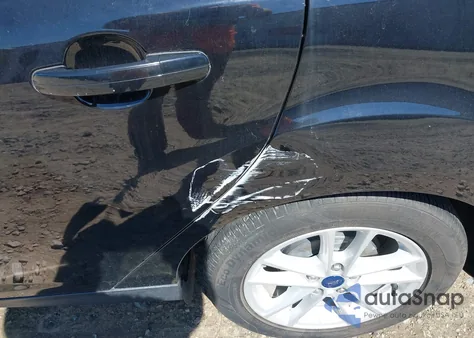 2017 Ford Focus Se z USA, uszkodzony, nr VIN 1FADP3F27HL256532